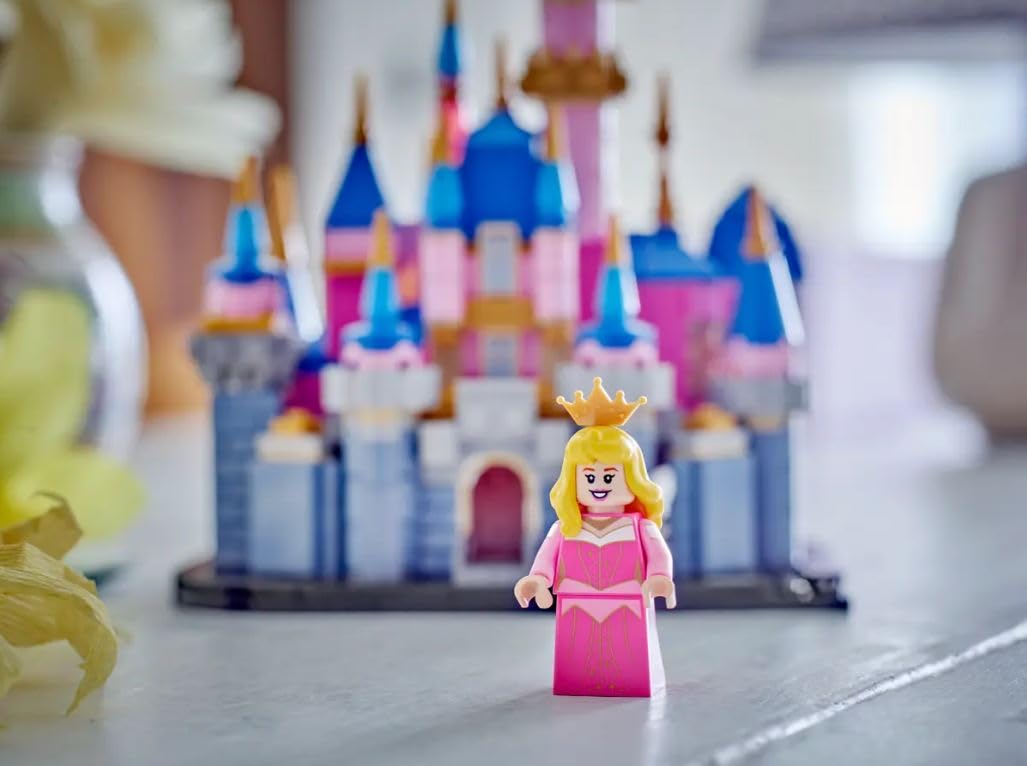 Sleeping Beauty Castle U4924