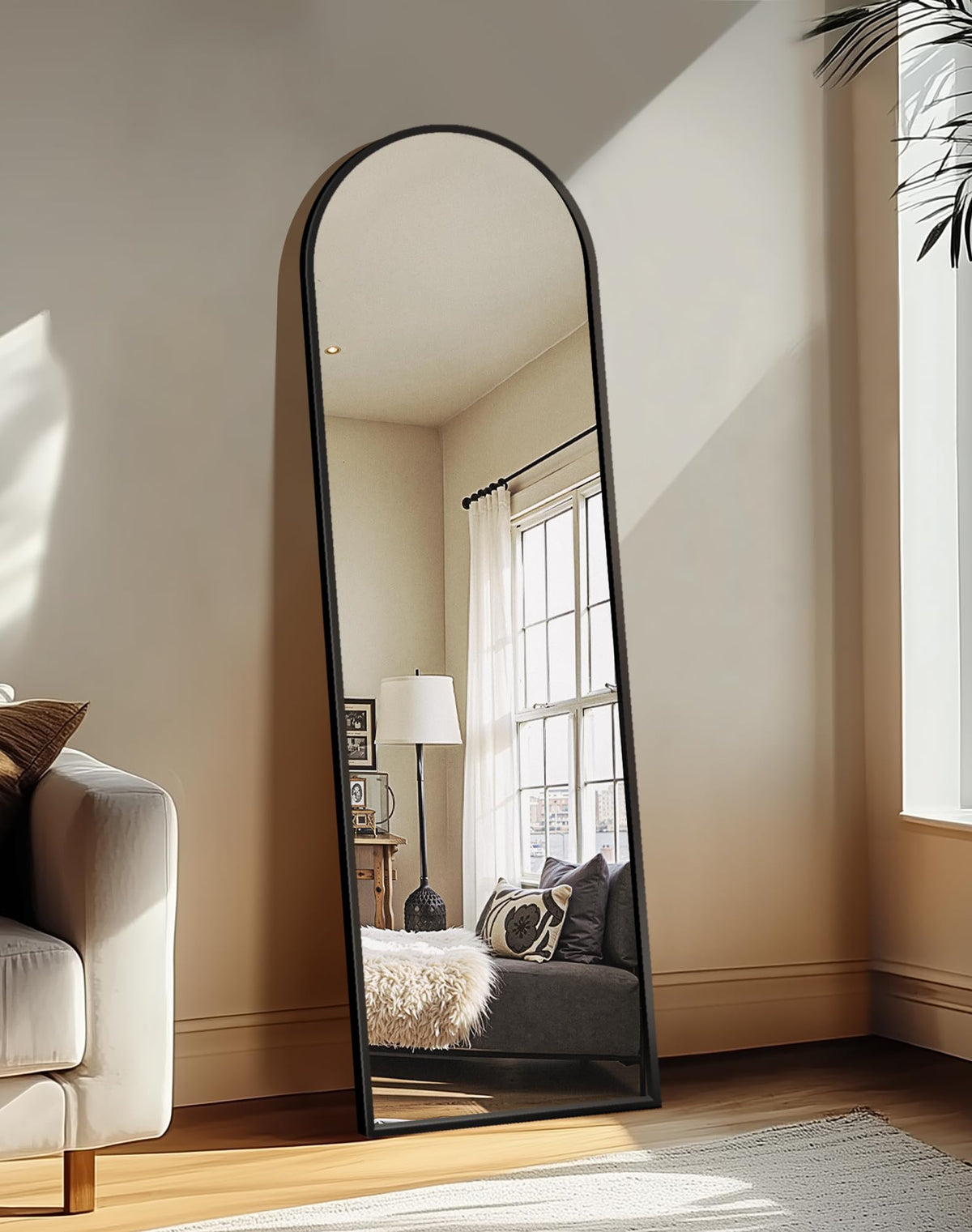 Arched Full Length Black Floor Mirror with Stand J944