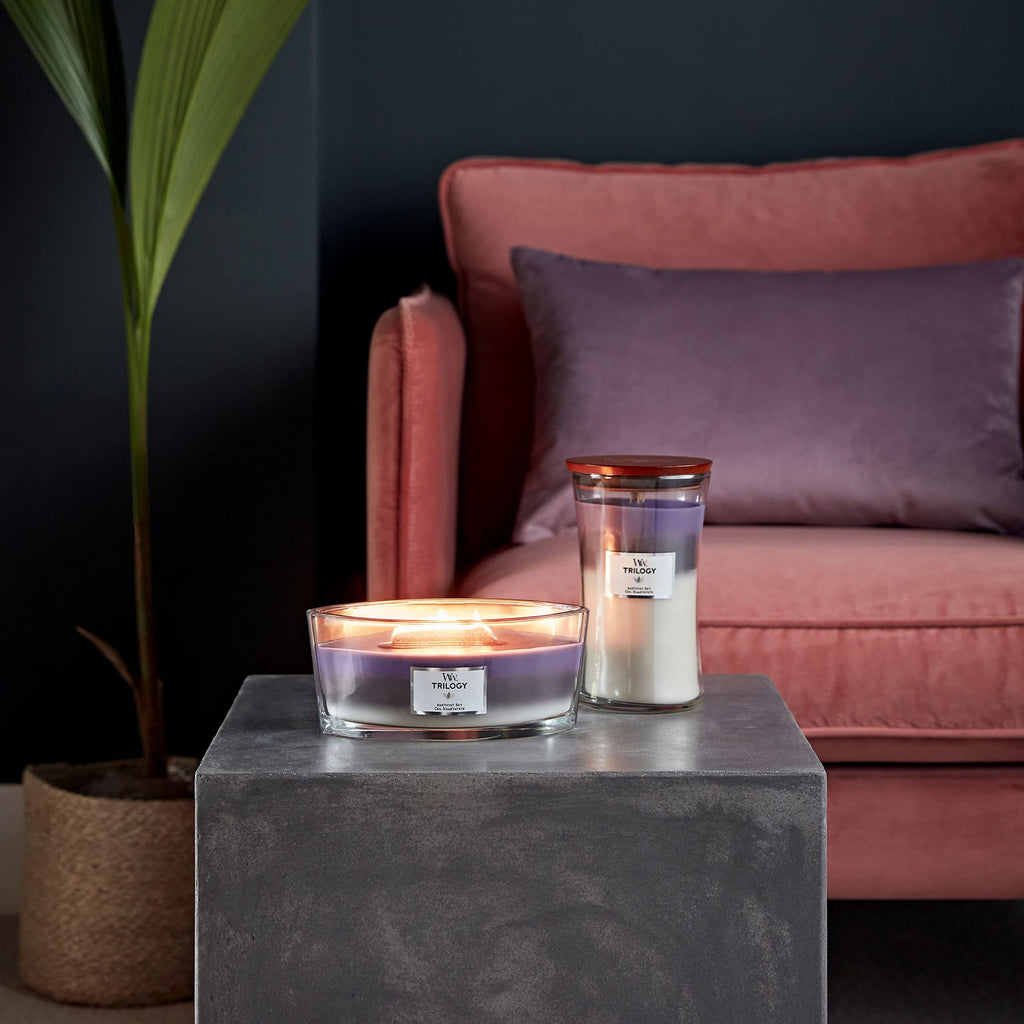 Large Scented Candle with Crackling Wick U572