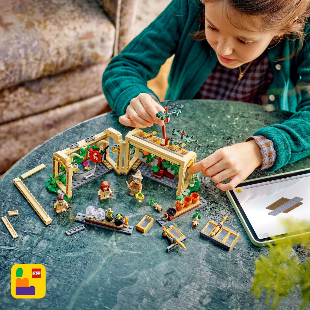 Harry Potter Hogwarts Castle Herbology Toy Blocks I3550